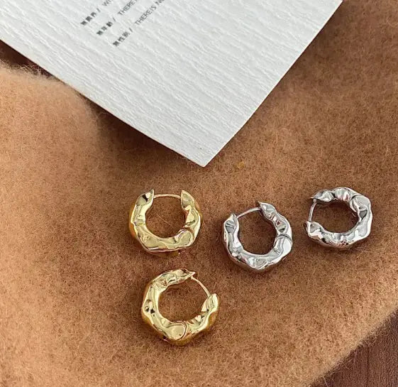Minimalist Chic Jewelry